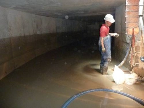 滯洪沉砂池清淤情形