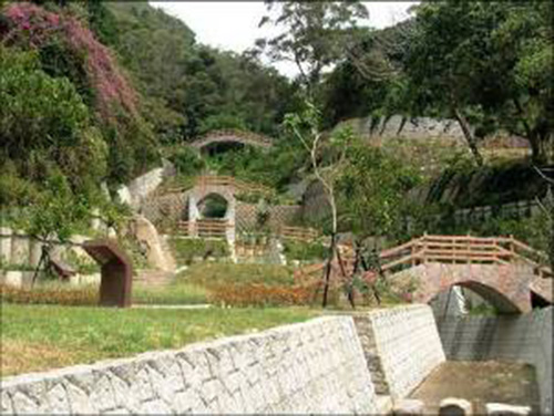 雨季將到 北市24坡地聚落防災啟動  防災地圖逐戶發送說明