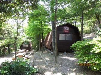 木屋式營位