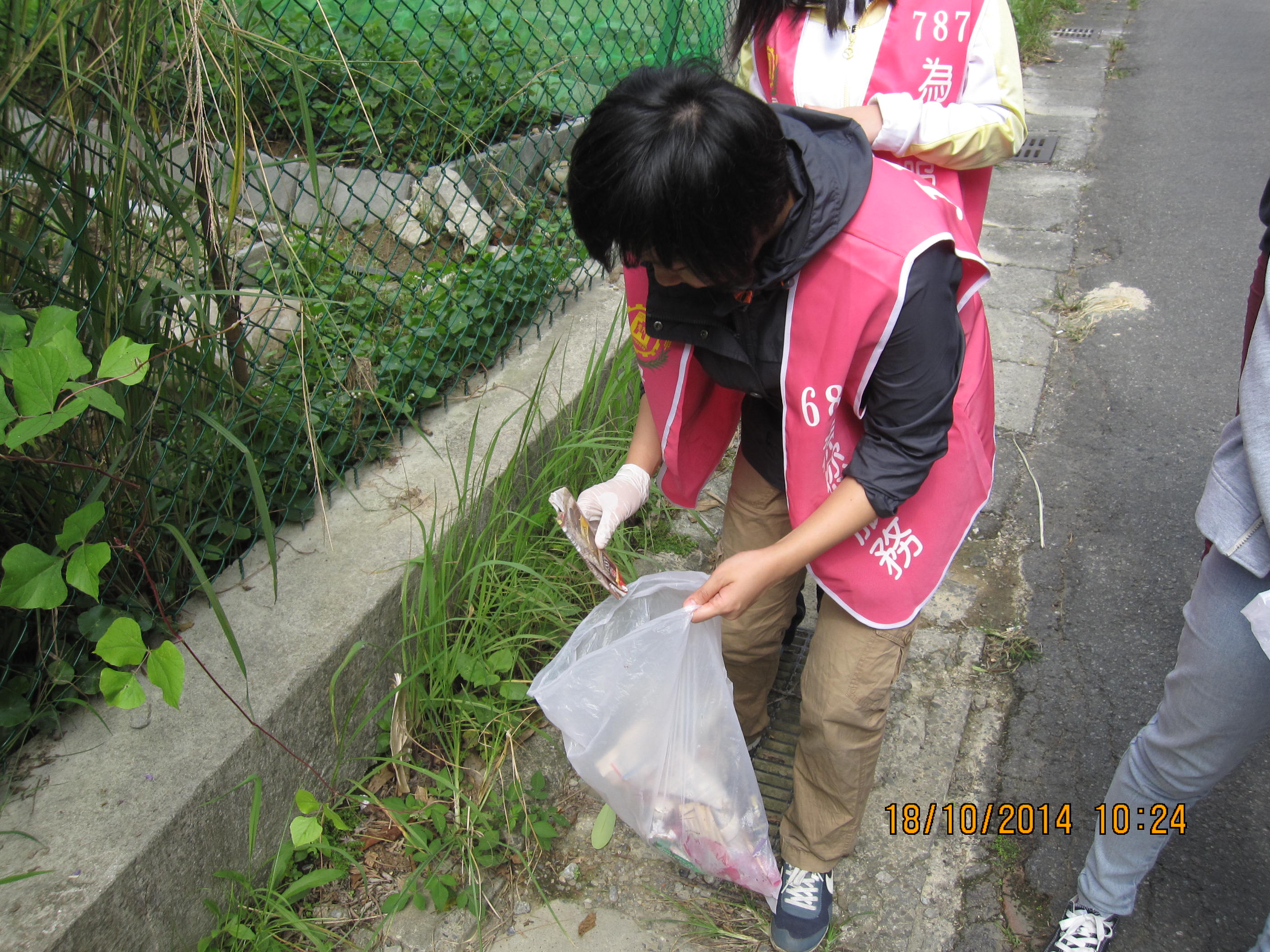 水保志工與景文科技大學師生合影