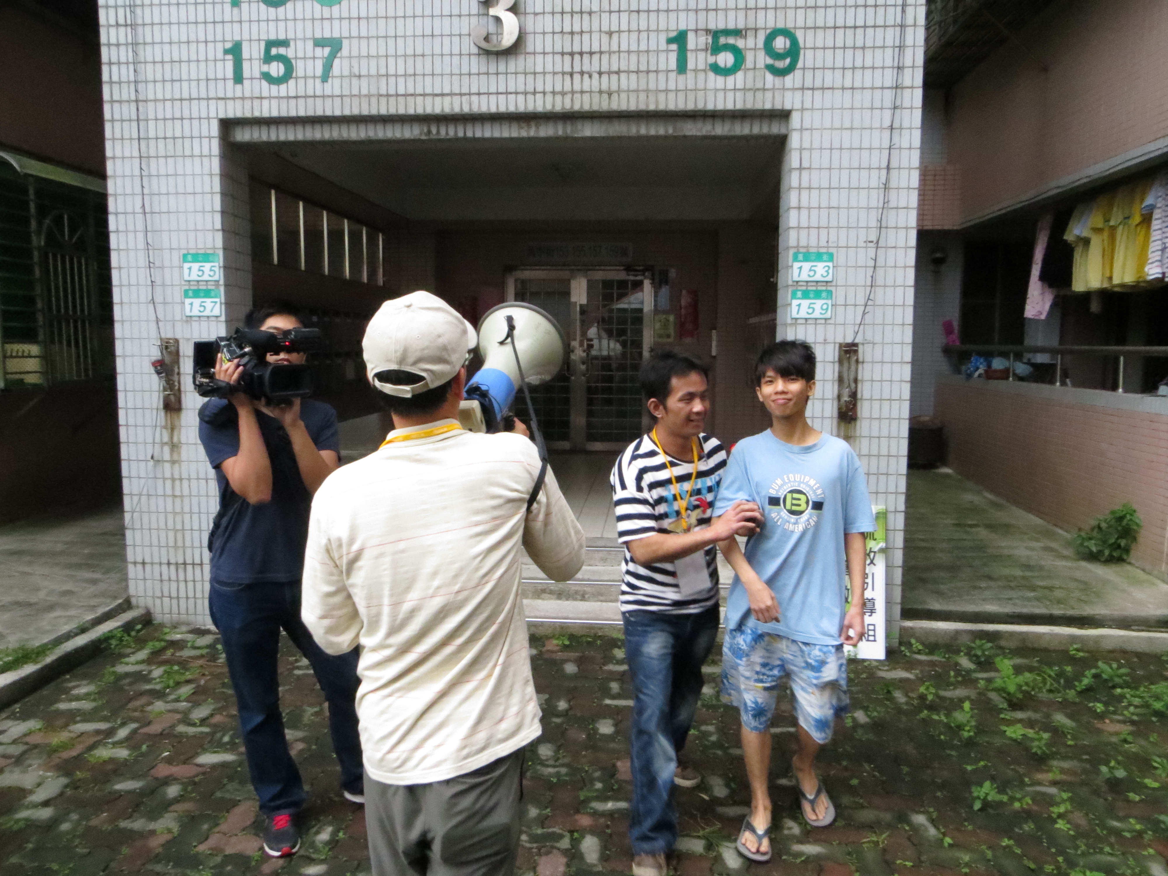 圖9：當發生坡地災害後，由自主防災應變組織隨即進行大樓住戶疏散工作。