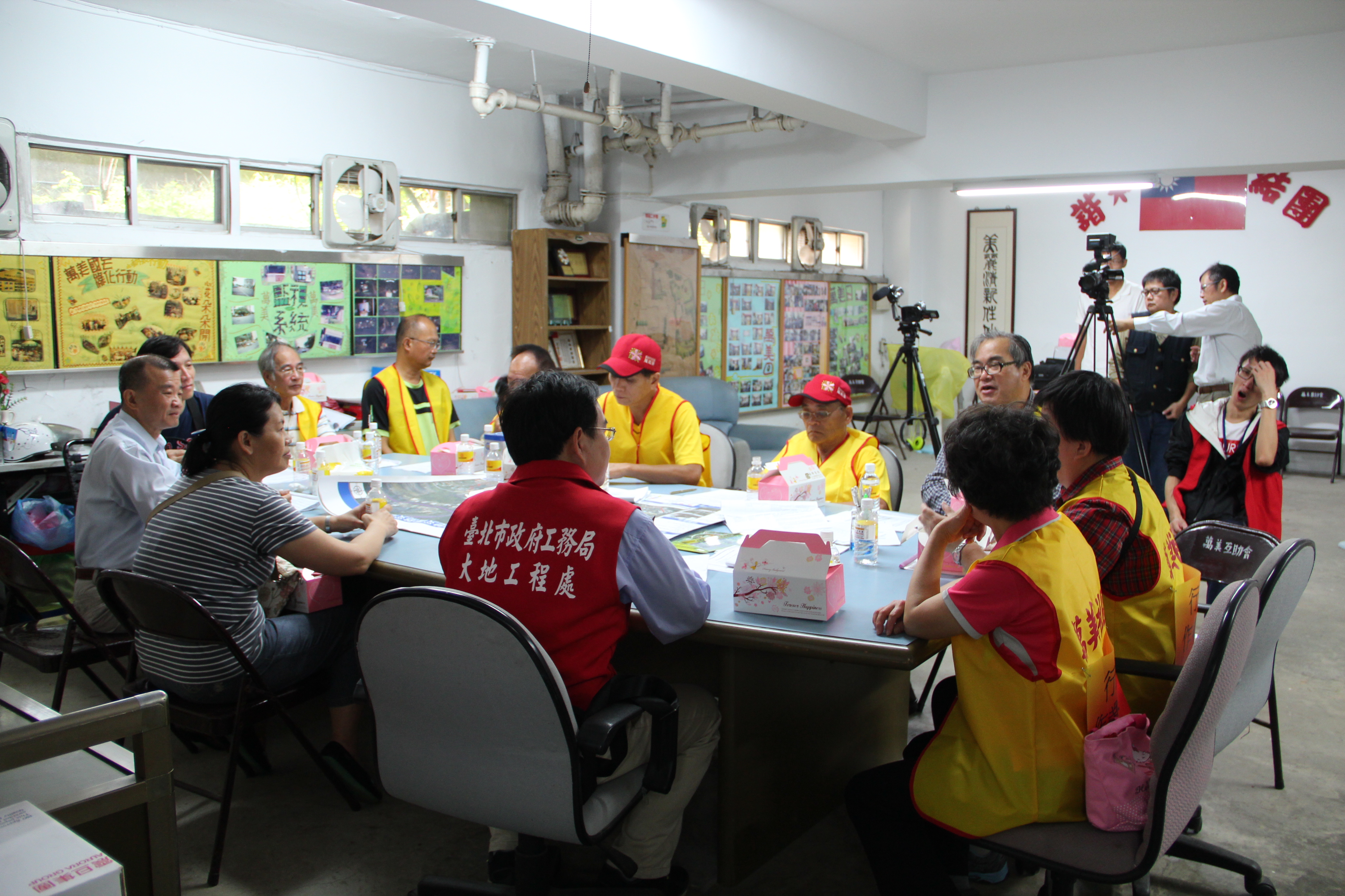 圖10：坡地社區自主防災演練結束後，坡地社區自主防災應變組織對這次演練自行進行感想分享及需更加注意事項。