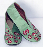 Women's Embroidered Shoes