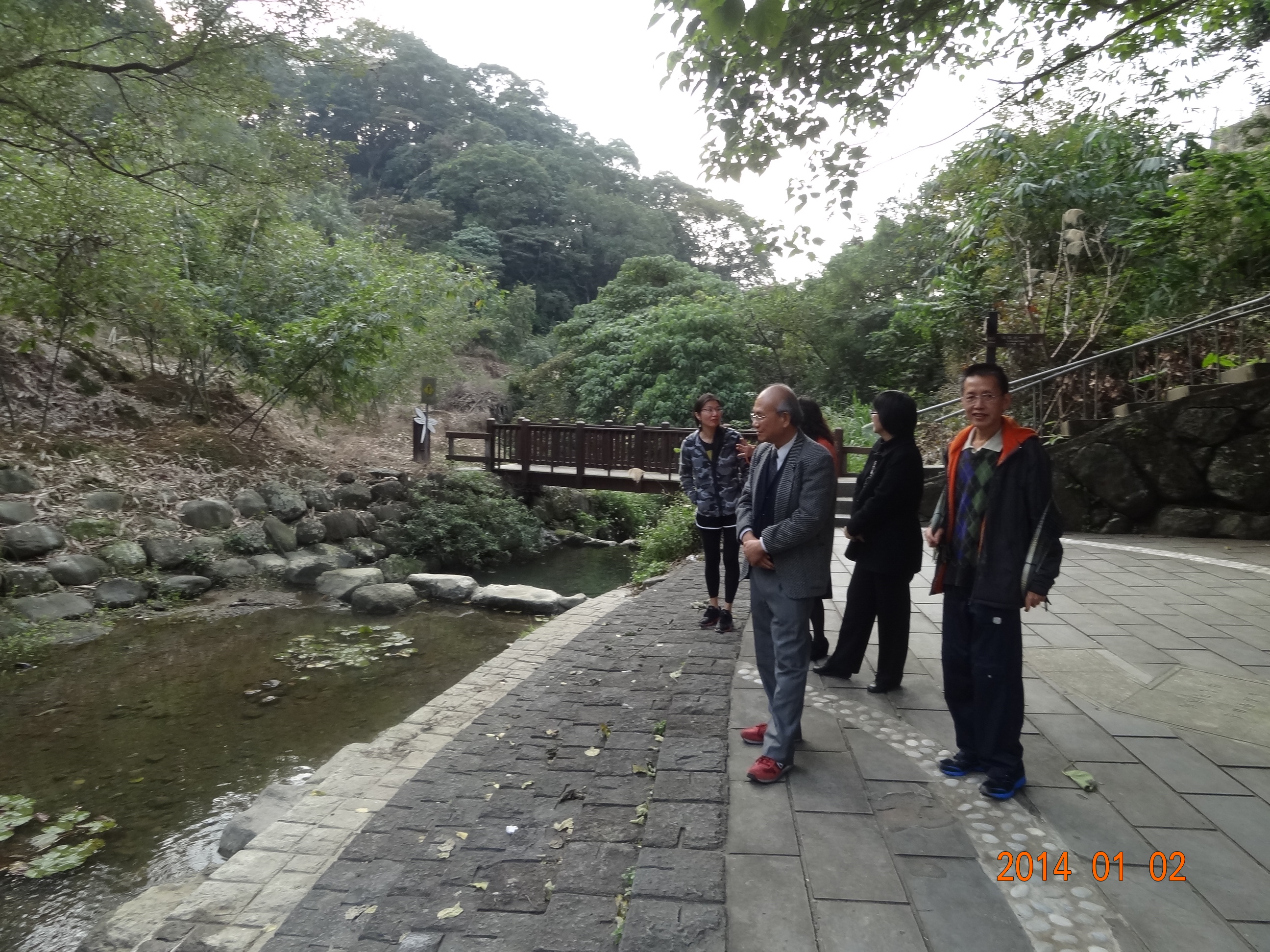 極適合全家出遊的溪畔公園