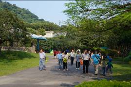 貴子坑露營場–草地營位區