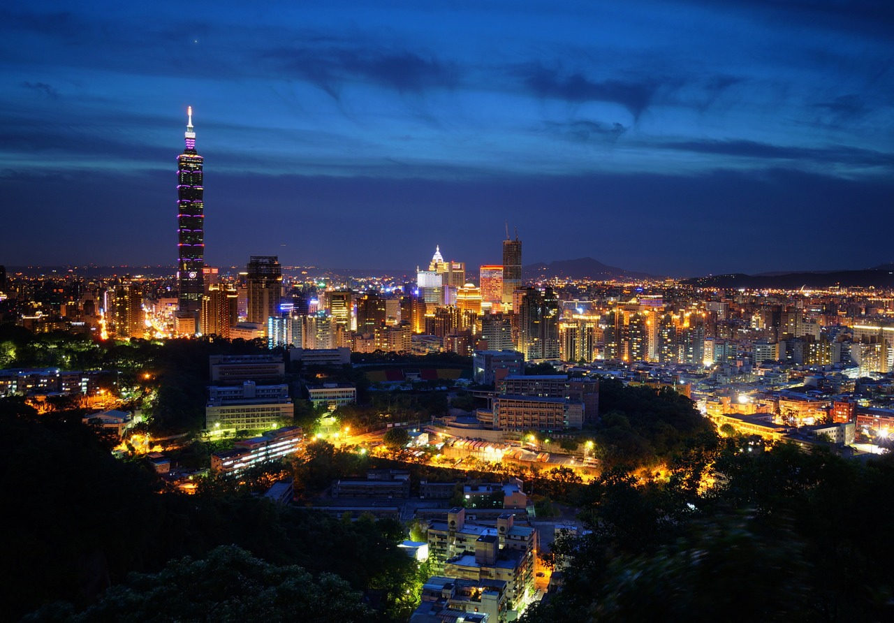 虎山親山步道夜景