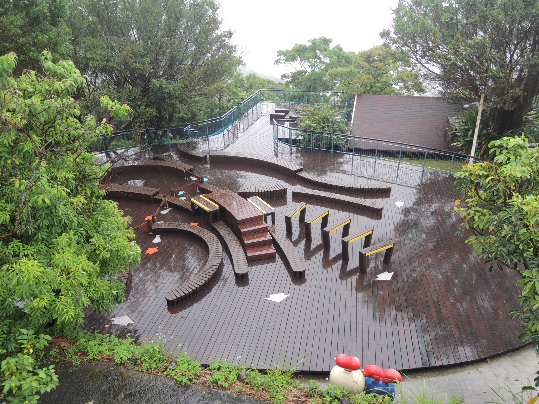 「內湖區碧山露營場暨心臟血管主題園區」-心動廣場全區景觀，榮獲最佳環境文化類 公共工程與都市空間類優質獎