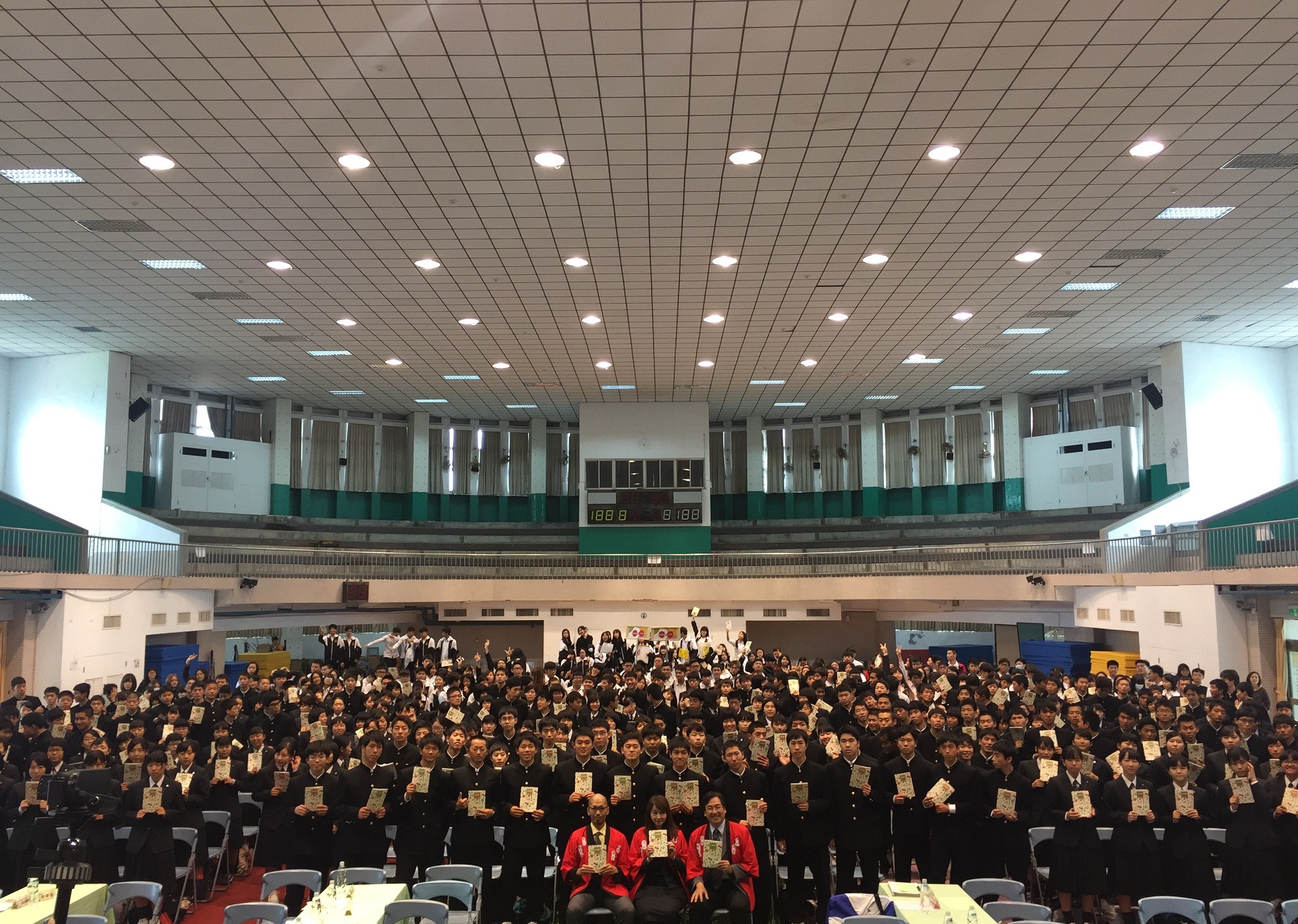 台北市士林高商與日本清水櫻丘高校超過600位同學一起交流