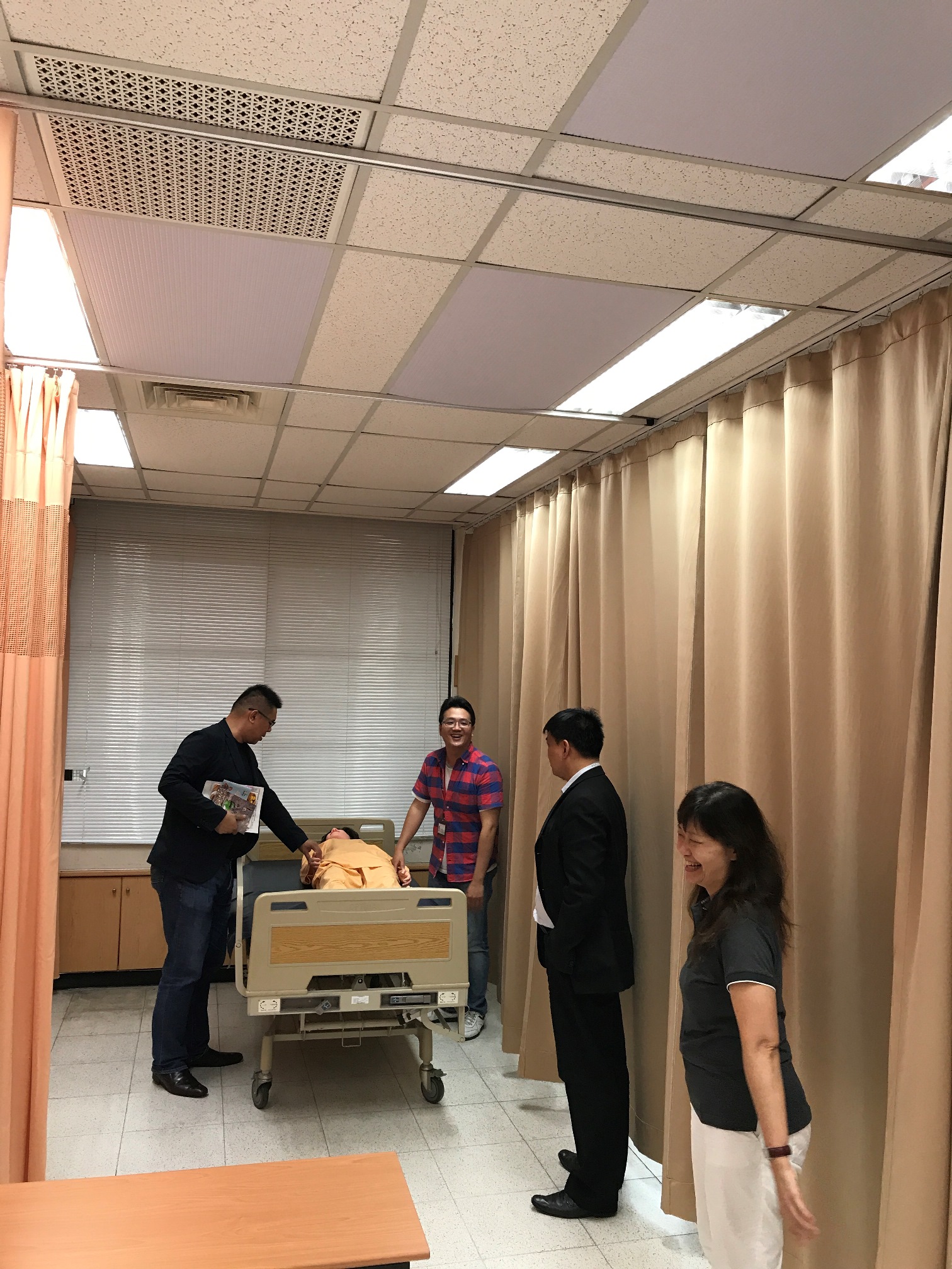 陳士章主委參訪職能學院