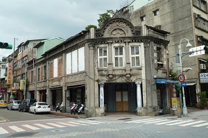 . Located at the intersection of Sec. 2, Guiyang St. and Xiyuan St., the Zhaobei Hospital is considered one of the most famous hospitals in the Wanhua District during the period of Japanese rule from 1895 to 1945. (Photo courtesy of the Department of Cultural Affairs)