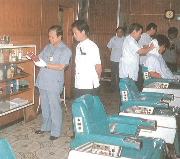 Inspection of Barbershop Hygiene, 1985