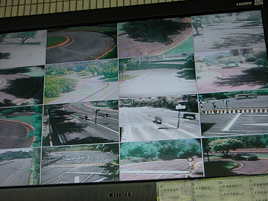 The video recording picture is broadcast simultaneously in the first floor