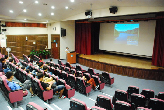 照片1：中國科技大學於本局簡報室進行「水庫經營管理」環境教育課程