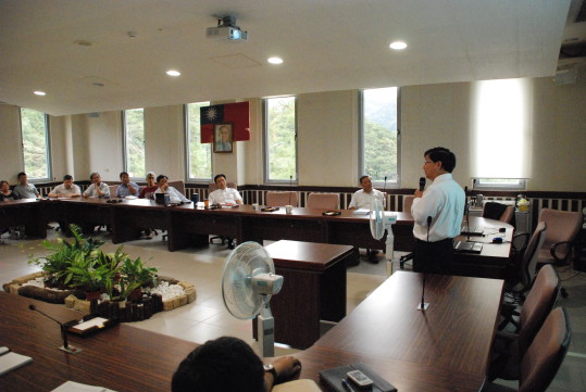 Photo: Dr. Wang Wen-jiang lectured in Taipei Feitsui Reservoir Administration.