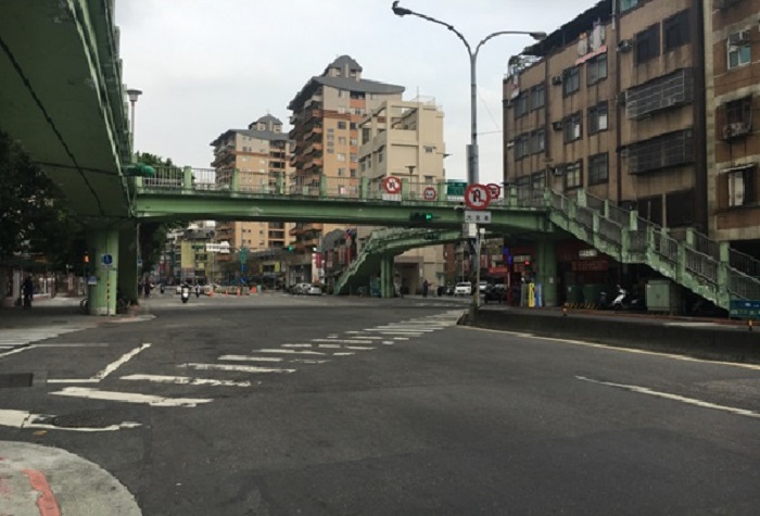 臺北市萬大長泰人行陸橋現況照(二)