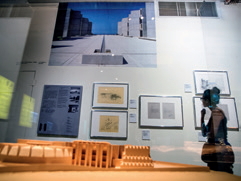 《建筑之境：路易‧ 康》展示包括建筑模型、照片等近二百件展品。