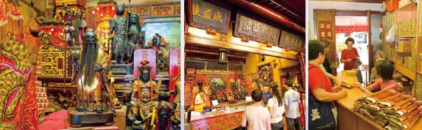 In the Xiahai City God Temple the Old Man Under the Moon is the most renowned deity, bringing the lonesome from far and wide on Chinese Valentine’s, with the incense smoke heavy and the requests for love many.