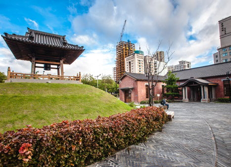 Xibenyuan Temple, which exudesdeep Japanese character, has beentransformed into an arts, culture andleisure space. (Photo: Shi Chuntai)