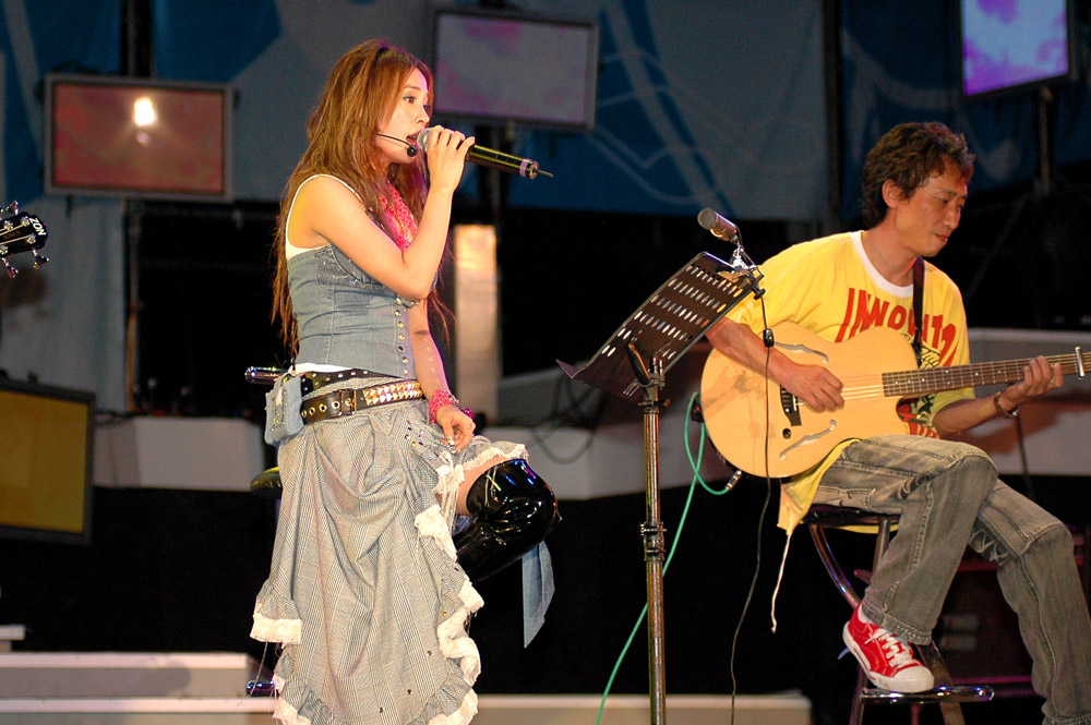 (另開視窗)2005臺北流行音樂節，偶像明星蔡依林演唱