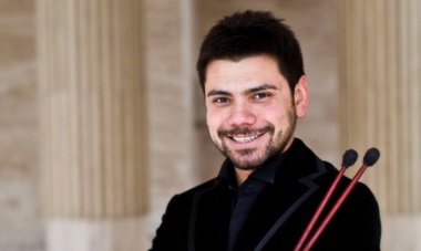 鼓/艾庫特‧庫瑟拉照片