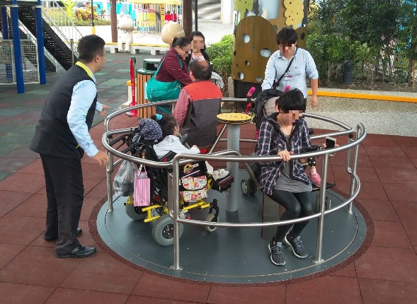 融合式遊戲設施照片