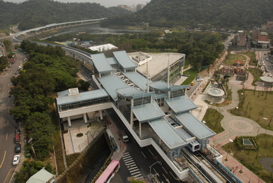 Dahu Park Station on the Wenhu Line