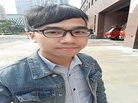李佳年個人半身照