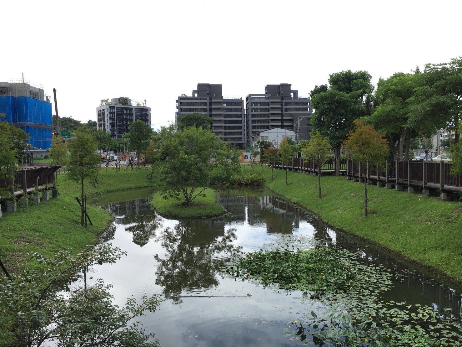 磺港溪中游現況照(奇岩公園生態池)