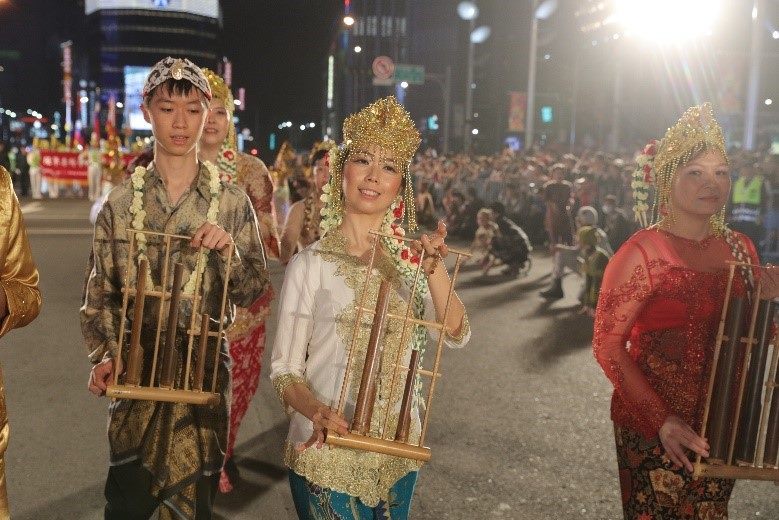 印尼竹琴清脆悅耳的聲音獲得全場熱情掌聲 