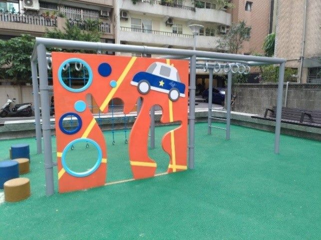 攀爬冒險組