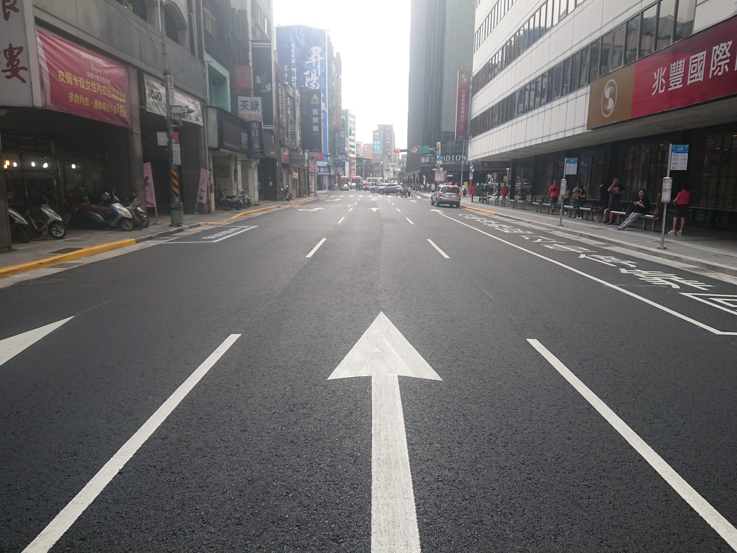 臺北市衡陽路路面更新後情形