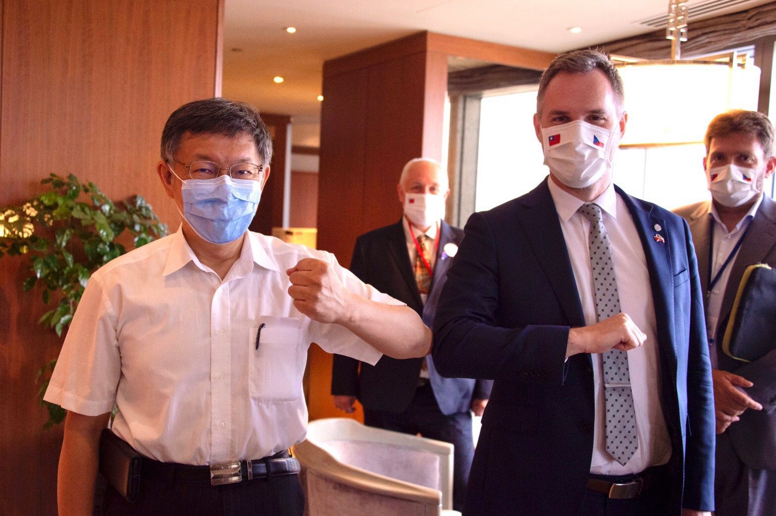 Mayor Ko met with Zdeněk Hřib, the mayor of Prague, Czech Republic