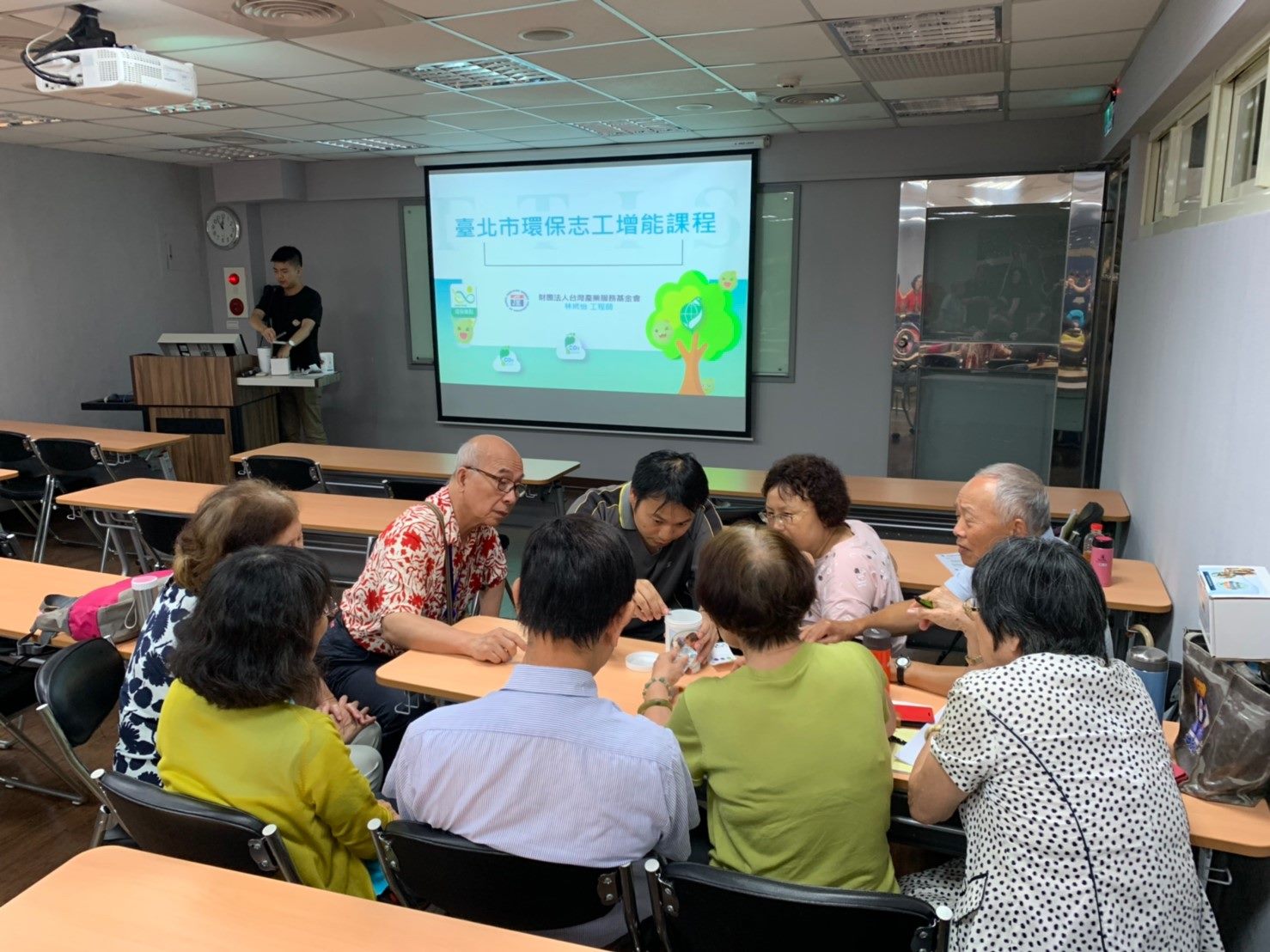 水質檢驗志工學習實況