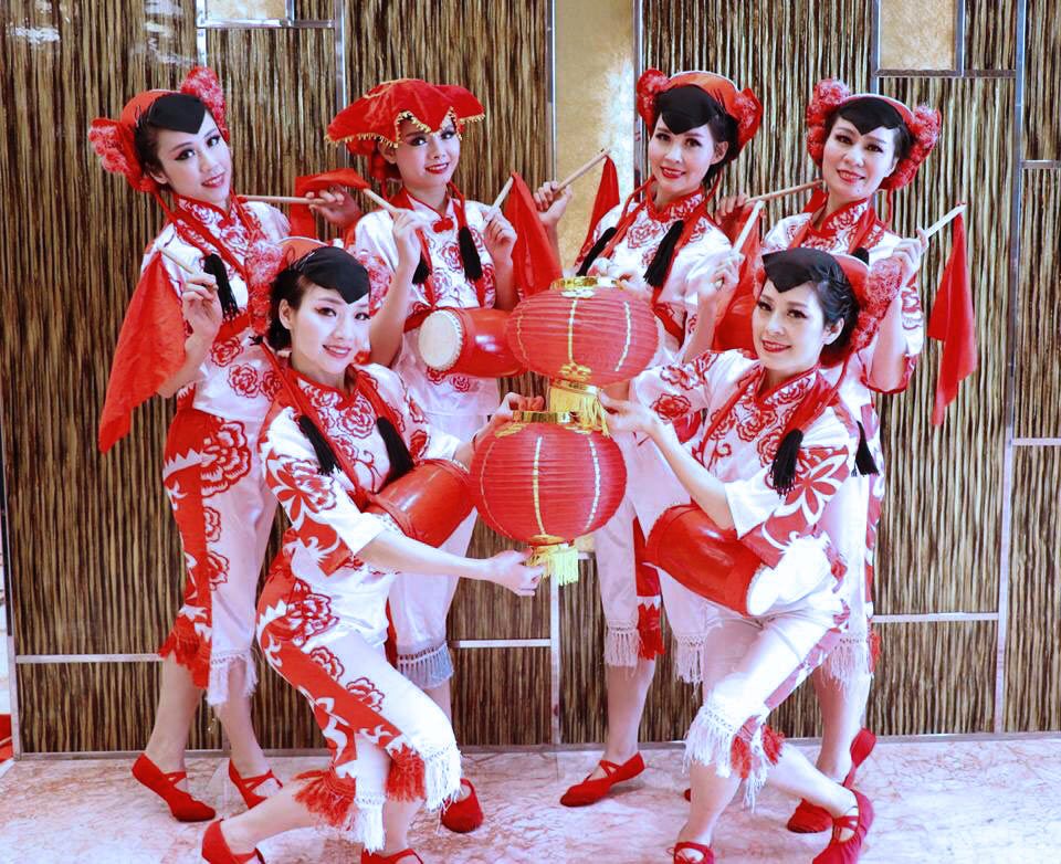  Oriental Dance Hyun group photos on Traditional Chinese costume