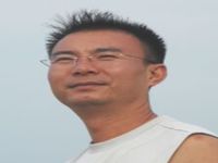 小隊長陳博德眺望遠方的照片