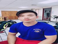 隊員 二頭肌很大的叢楷原生活照