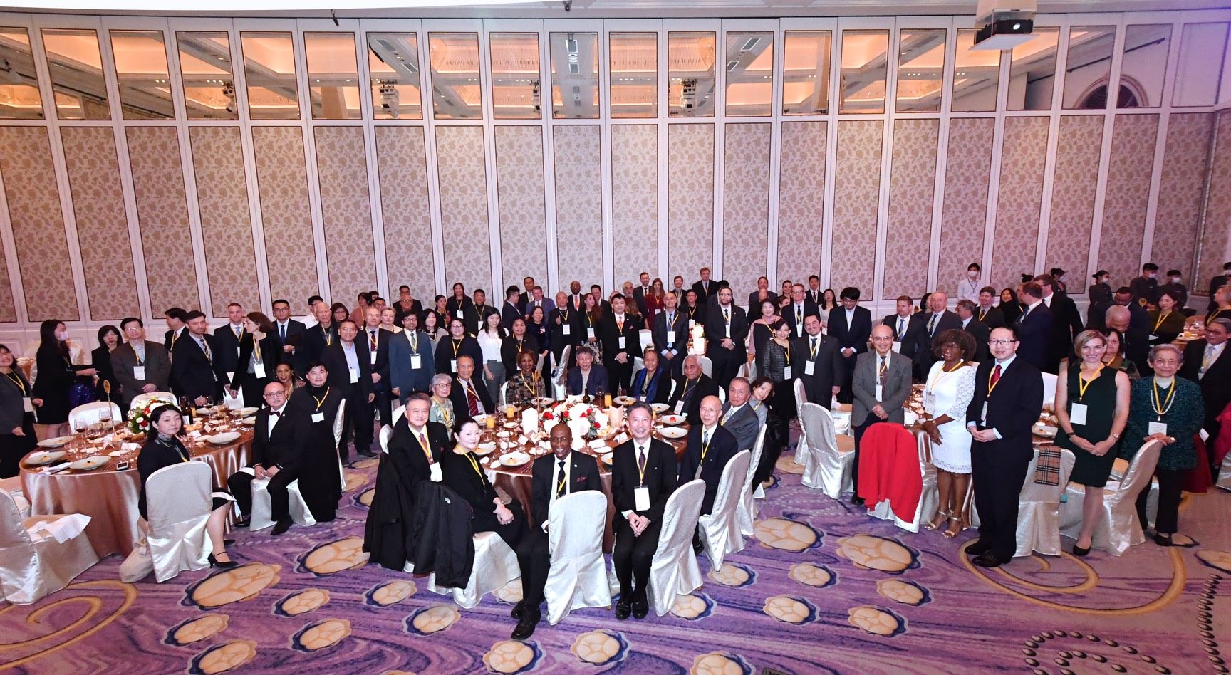 Mayor Ko Hosted a Year-End Appreciation Banquet to Strengthen International Ties