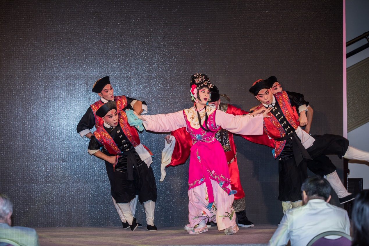 Performances to show gratitude