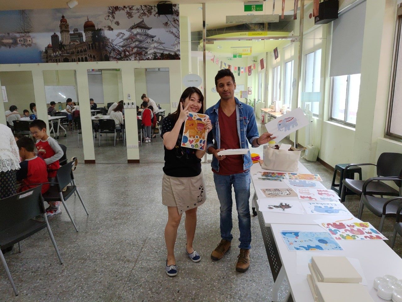 Gustong-gusto rin ng exchange student mula sa India ang aktibidad sa pagbabahagi ng kultura  ​