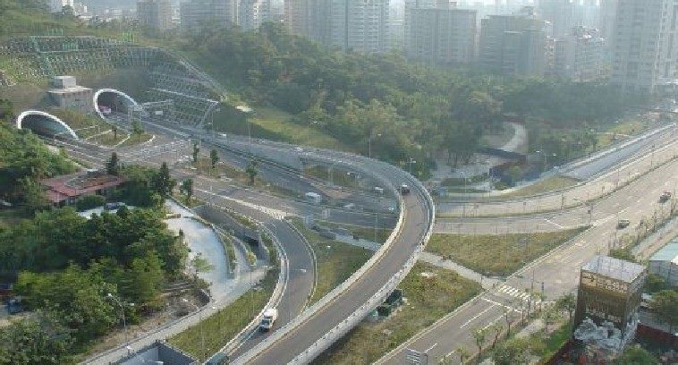 Xinyi Expressway and Xiangshan Tunnel