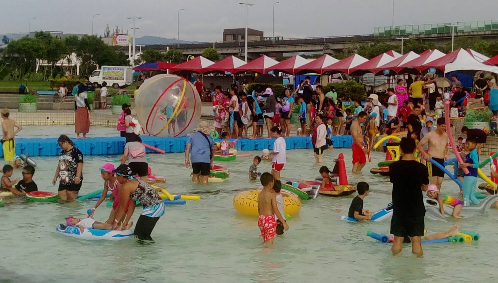 2018台北河岸童乐会7月22日最後1场活动吸引500多人进场