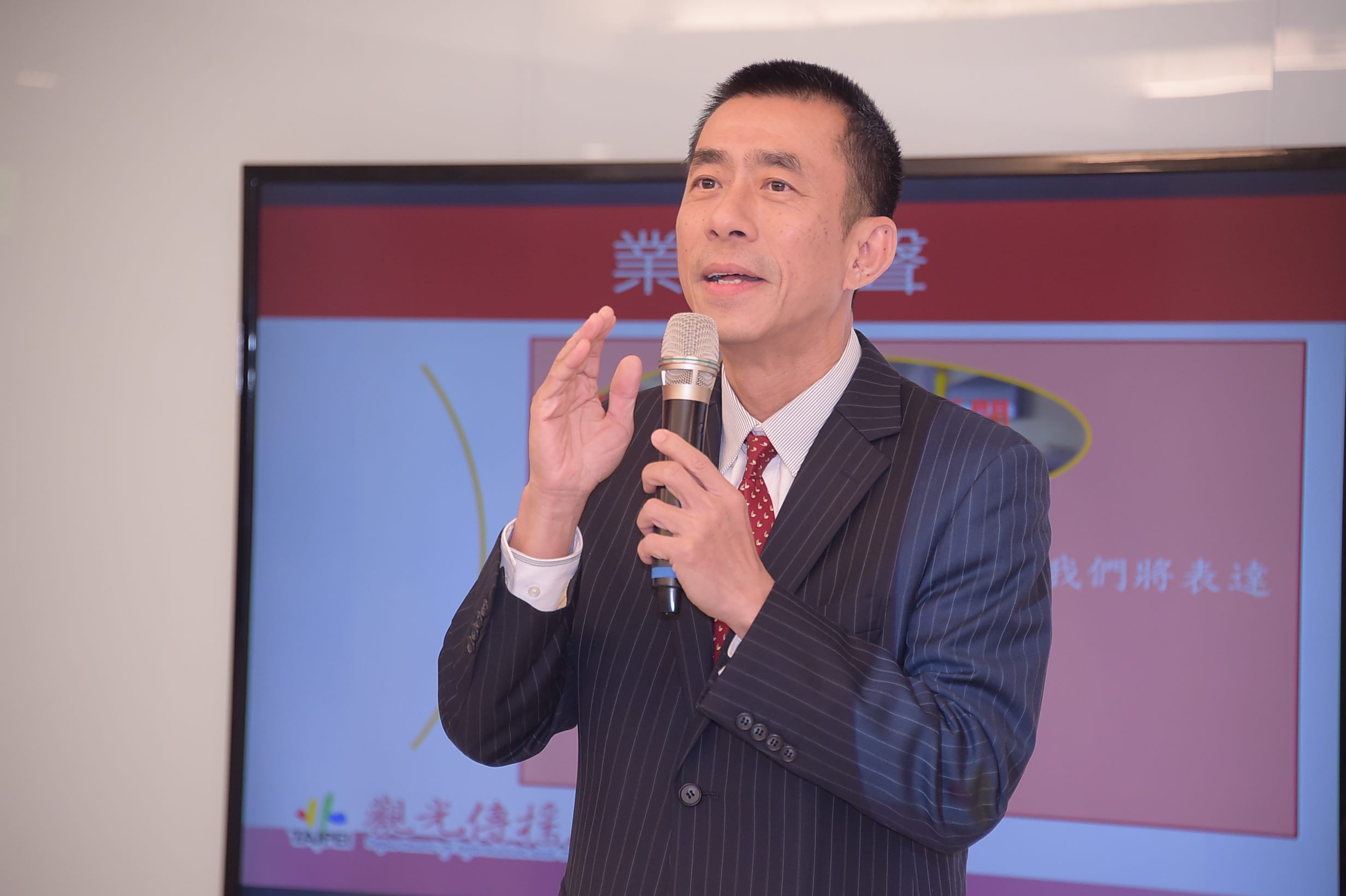 台北市旅行商業同業公會吳志健理事長現身呼籲中央重新考量