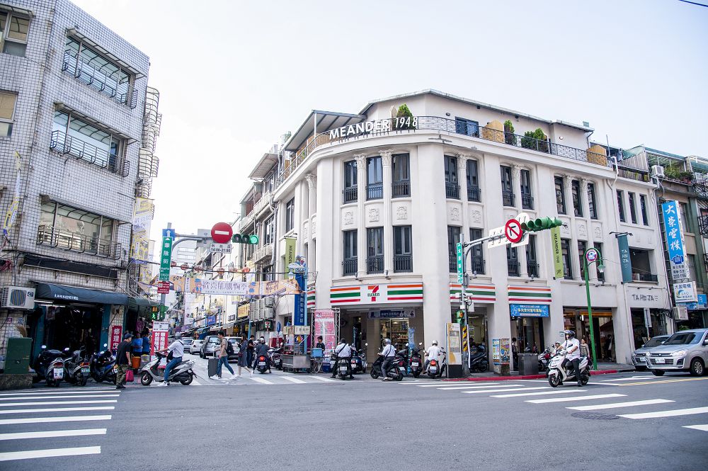 Huayin Street Shopping District Photo(total 10 photos)